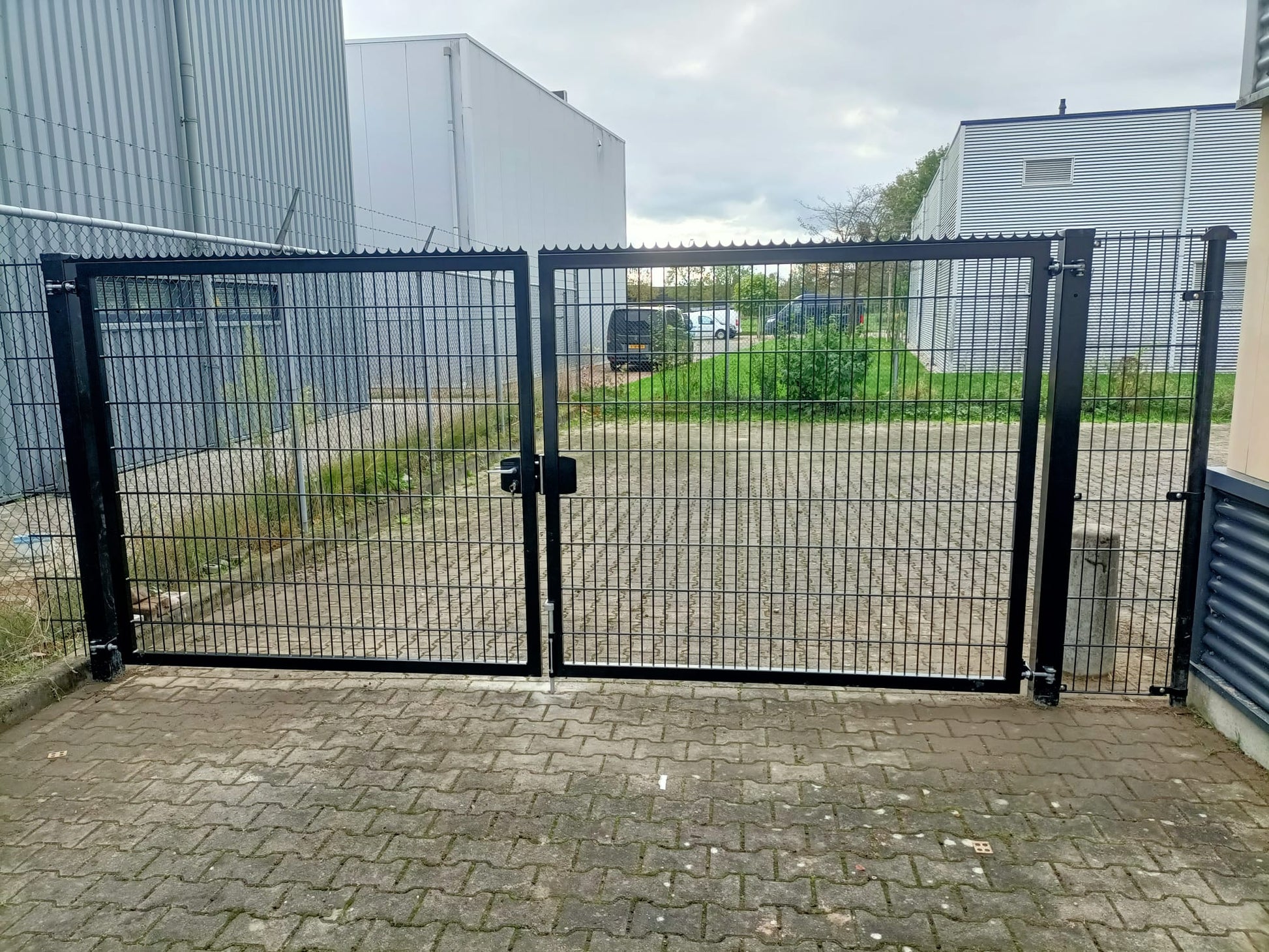 dubbele-poort-dubbelstaafmat hek-kopen hekwerk